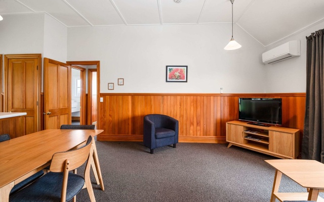 Quality Suites Huka Falls – Guest Rooms – Taupo
