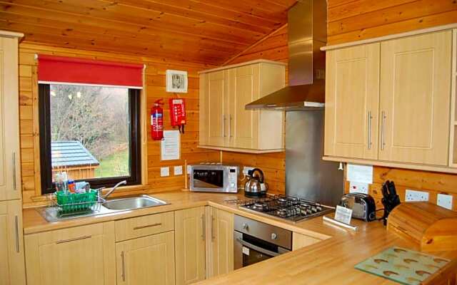 Luxury Woodland Oak Lodge