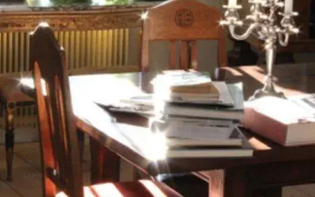 Hacksta Västergård B&B