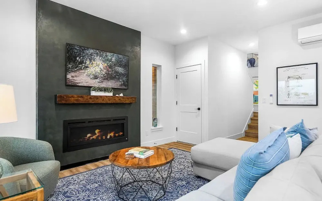 Cedarcrest House