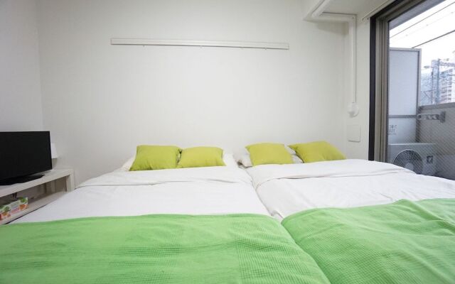 Terry's Apartment Namba West I E02C