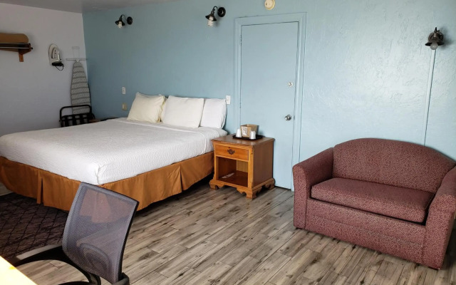 Topaz Motel