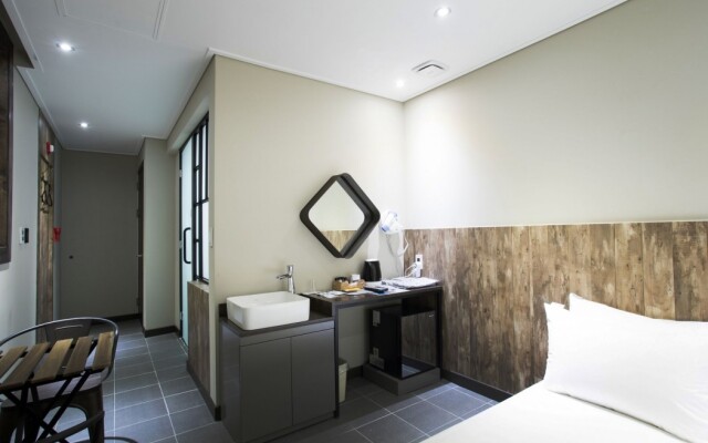 Hotel Millhaus Shinchon