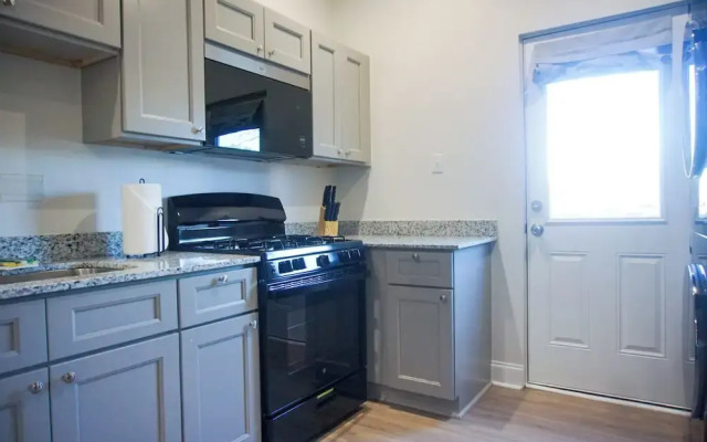 StayAE - Flamingo House