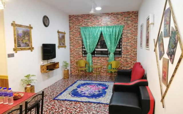 Homestay Camelia Kuala Terengganu SEROJA HOUSE - View Drawbridge & KTCC - photo 3
