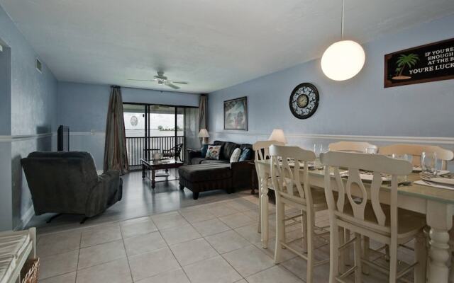 Runaway Bay Resort by BBG