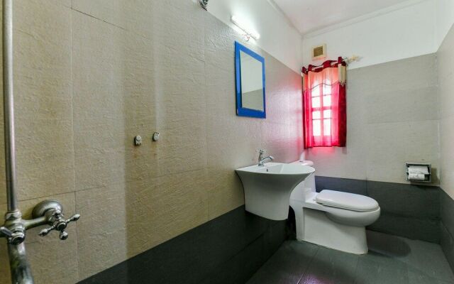 OYO 23231 KHBO Gold Sharing Houseboat