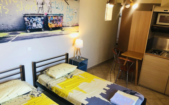 Arabas —  Hostel