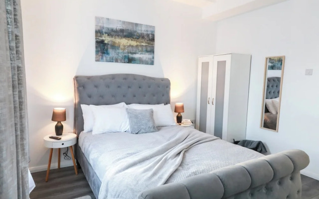 Victoria Road Apartment in Stoke