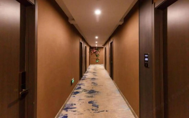 Liaoyang Zhuoyue Hotel