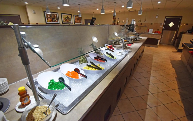 Canad Inns Destination Center Grand Forks