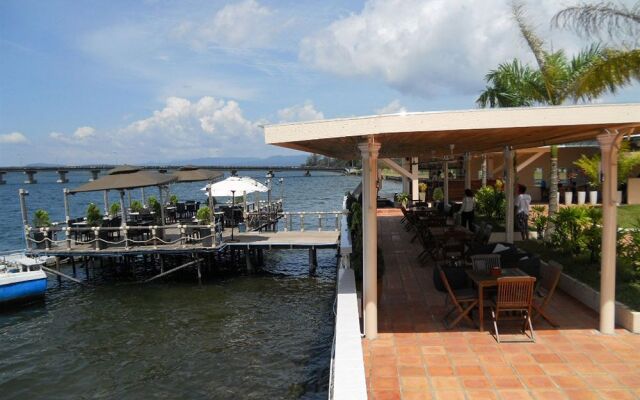 Koh Kong Bay Hotel