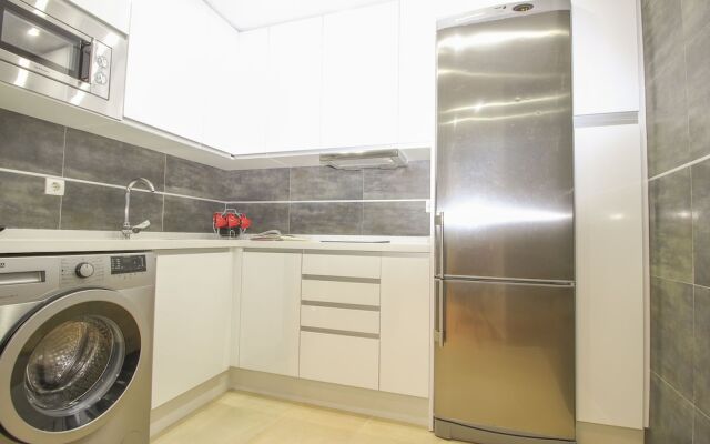 Deluxe Apartment San Julian With Parking