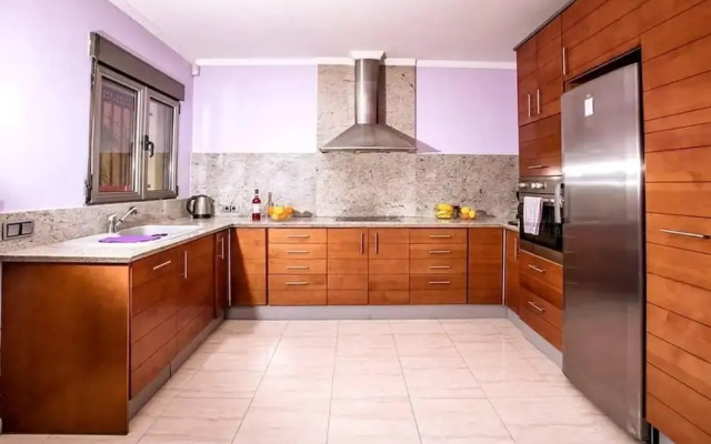 Costa Blanca, Private Pool, Full Aircon, Sleeps 12