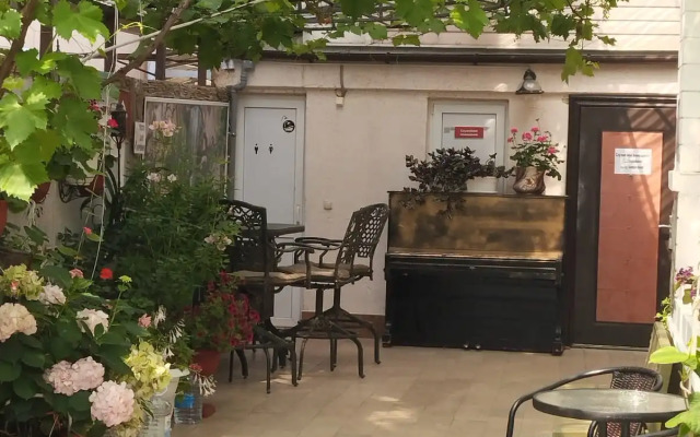 Solyaris Guesthouse