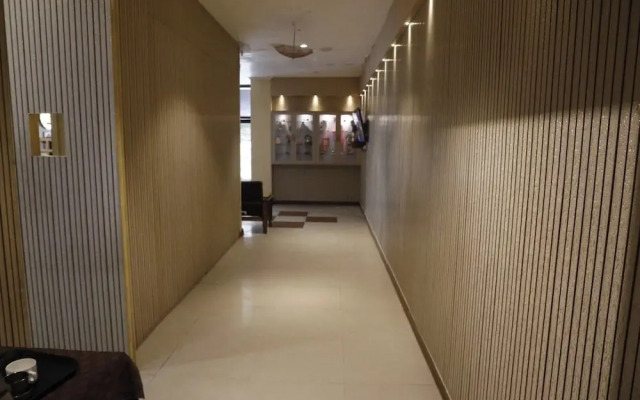 Hotel Om Complex