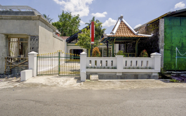 OYO Life 3301 Pondok Eyang Obi
