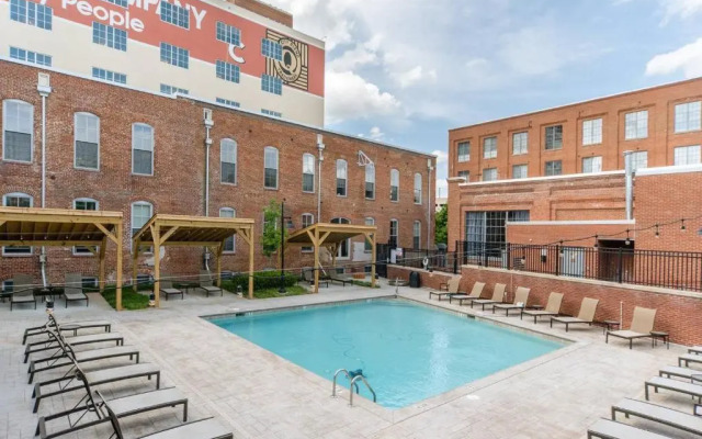 Trifecta 2BR Modern & Spacious Superhost