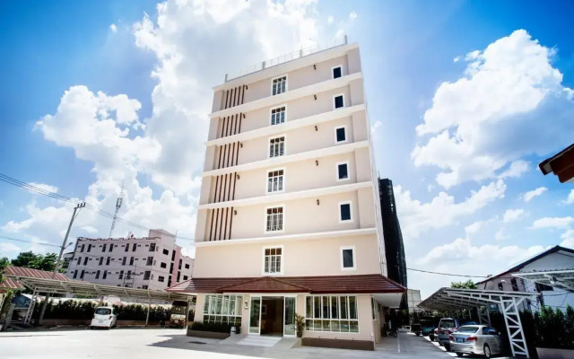 P.A. Thani Hotel