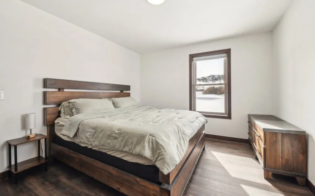 Mountain Bliss Retreat 4 Bedroom Home