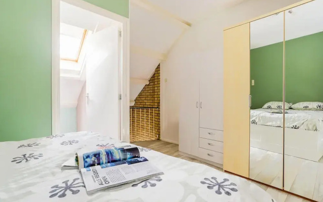 Vacation Home 450 m From the Beach