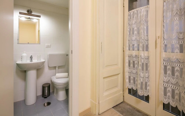 A pochi passi da Piazza del Gesù