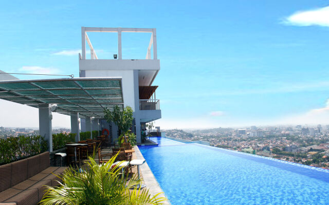 Horison Ultima Semarang