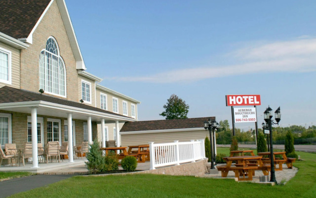 Auberge Bouctouche Inn & Suites