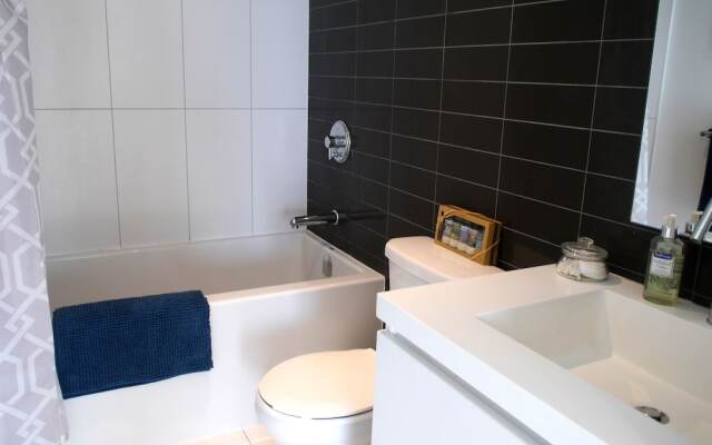 Spacious 3BR Forest Hill Unit