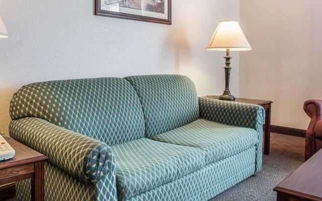 Quality Inn & Suites Middletown - Franklin