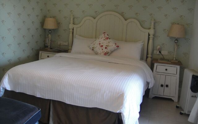 Desire and Satisfaction Bed and Breakfast