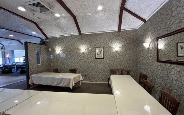 Presque Isle Inn & Convention Center