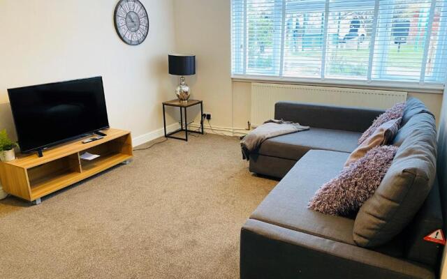 Farnham 3 Bed House
