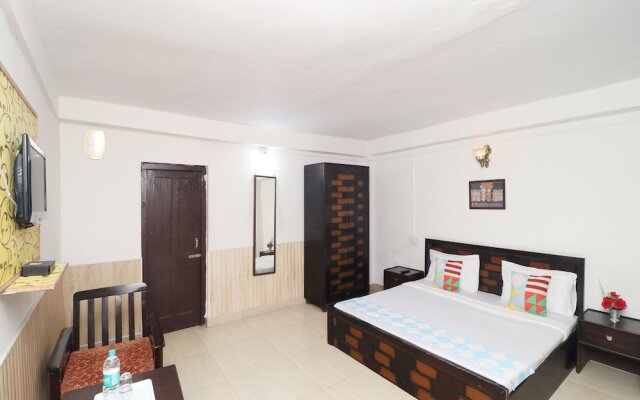 OYO Home 18565 Restful Stay