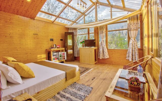 Regal Retreat