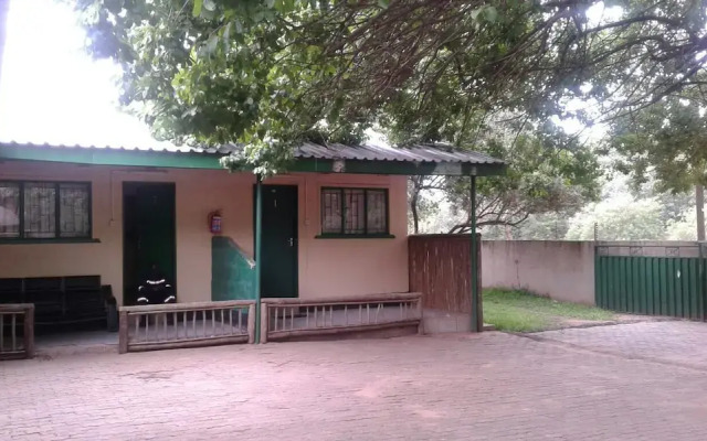Kazungula Guest House