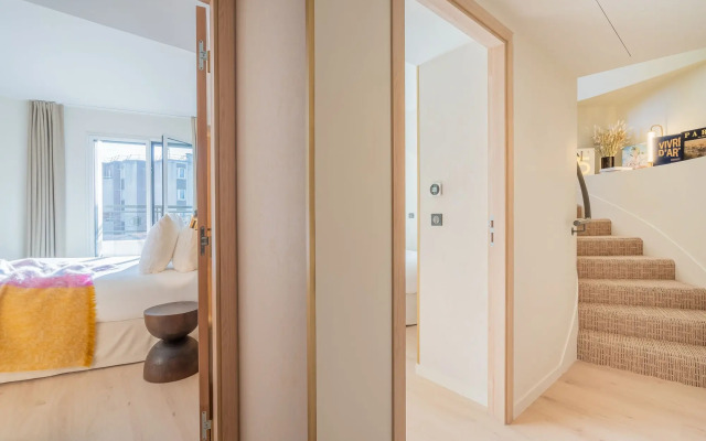 Yuna Porte Maillot - ApartHotel