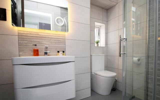 NEW 2 Bed Comfort - Functional - Secure - Private