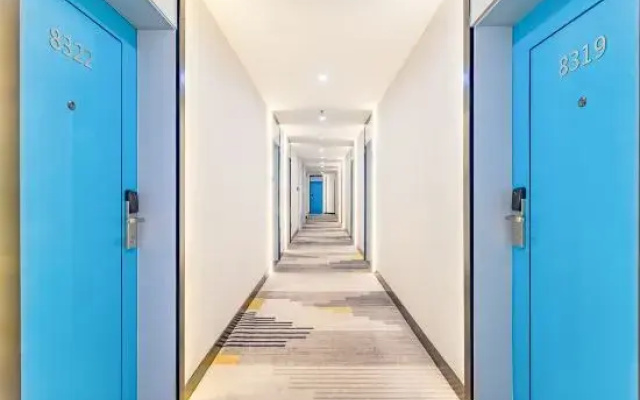 Ibis Styles Hotel (Kunming High-tech Zone Wuyue Plaza)