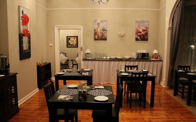 Tranquil House B&B @ 10 Berry St