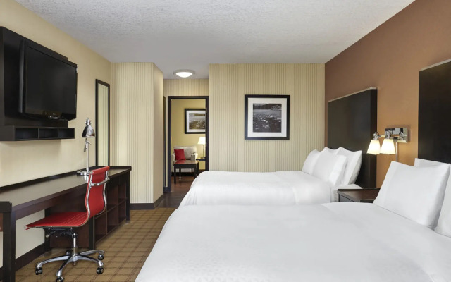 Four Points by Sheraton Hotel & Suites Calgary West