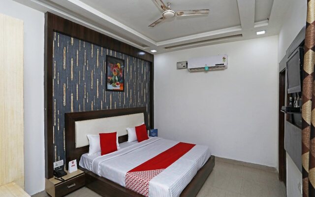 Hotel Vanaya Palace by OYO Rooms