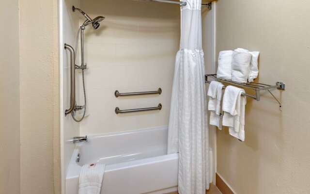 Comfort Inn & Suites Lincoln Talladega I-20