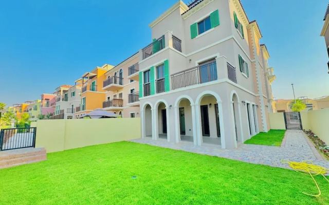 Venduras - Spacious 4BR Villa in La Mer