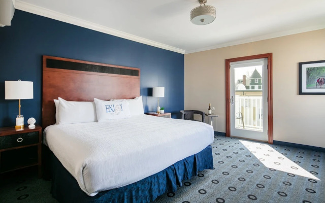 Bicycle Street Inn and Suites