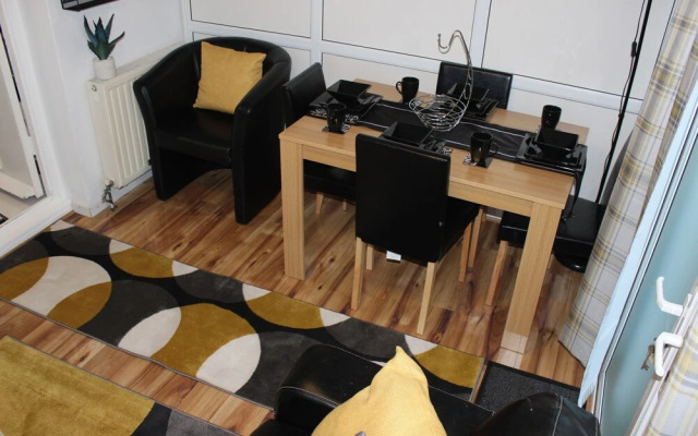 Lovely 4 Bed House London