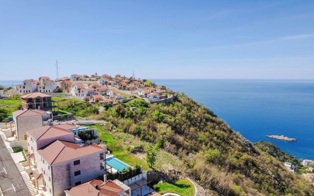 Monte Living by In Property