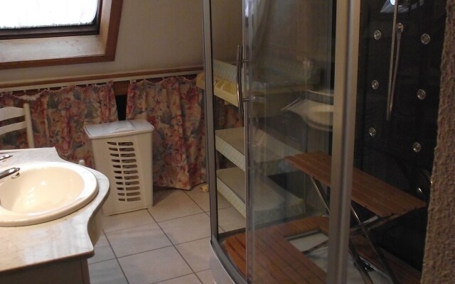 Comfortable Holiday Home with Fenced Garden in Natzwiller