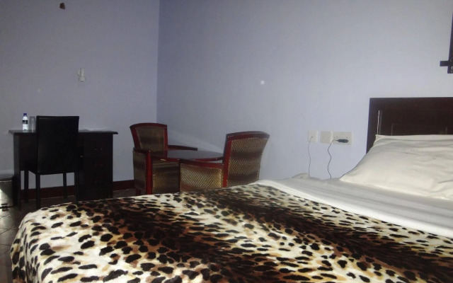 Way Side Hotel