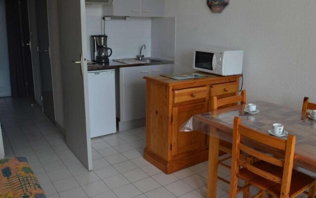 Appartement Le Grau-du-Roi, 1 pièce, 4 personnes - FR-1-250-160